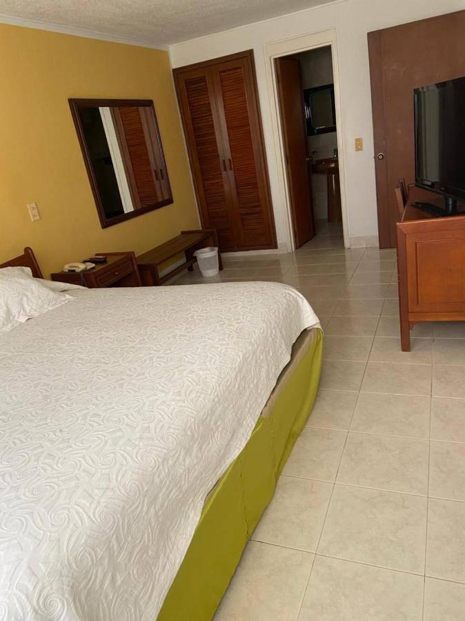 Hotel Bachue Girardot Exterior foto