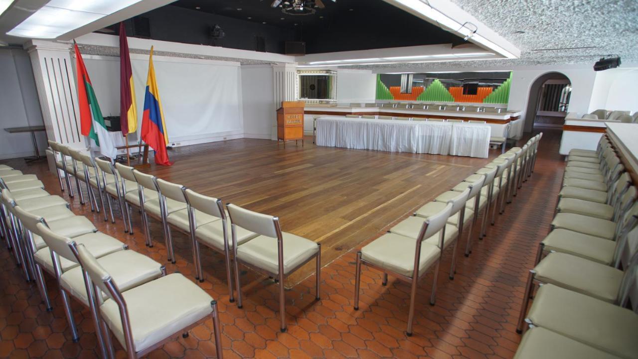 Hotel Bachue Girardot Exterior foto