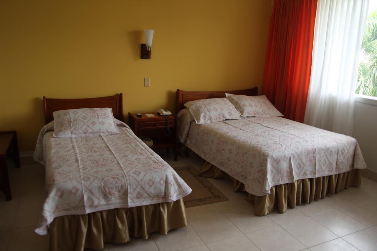 Hotel Bachue Girardot Exterior foto