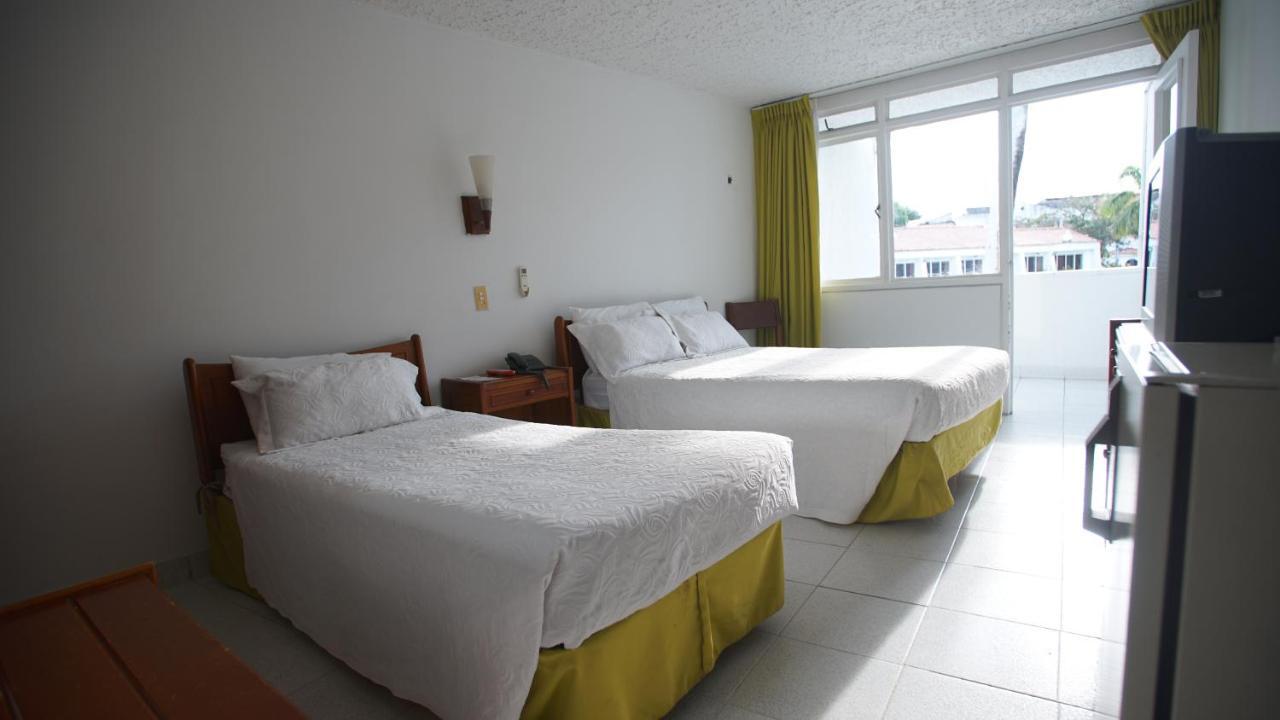 Hotel Bachue Girardot Exterior foto